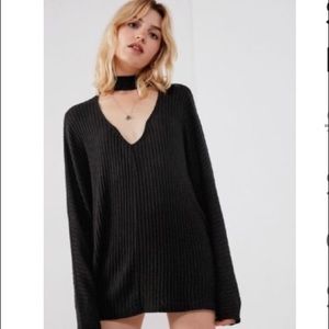 Urban Outfitters Open-Neck Sweater - M